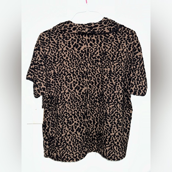 NEW Ellen Tracy leopard top women size large - Picture 2 of 4